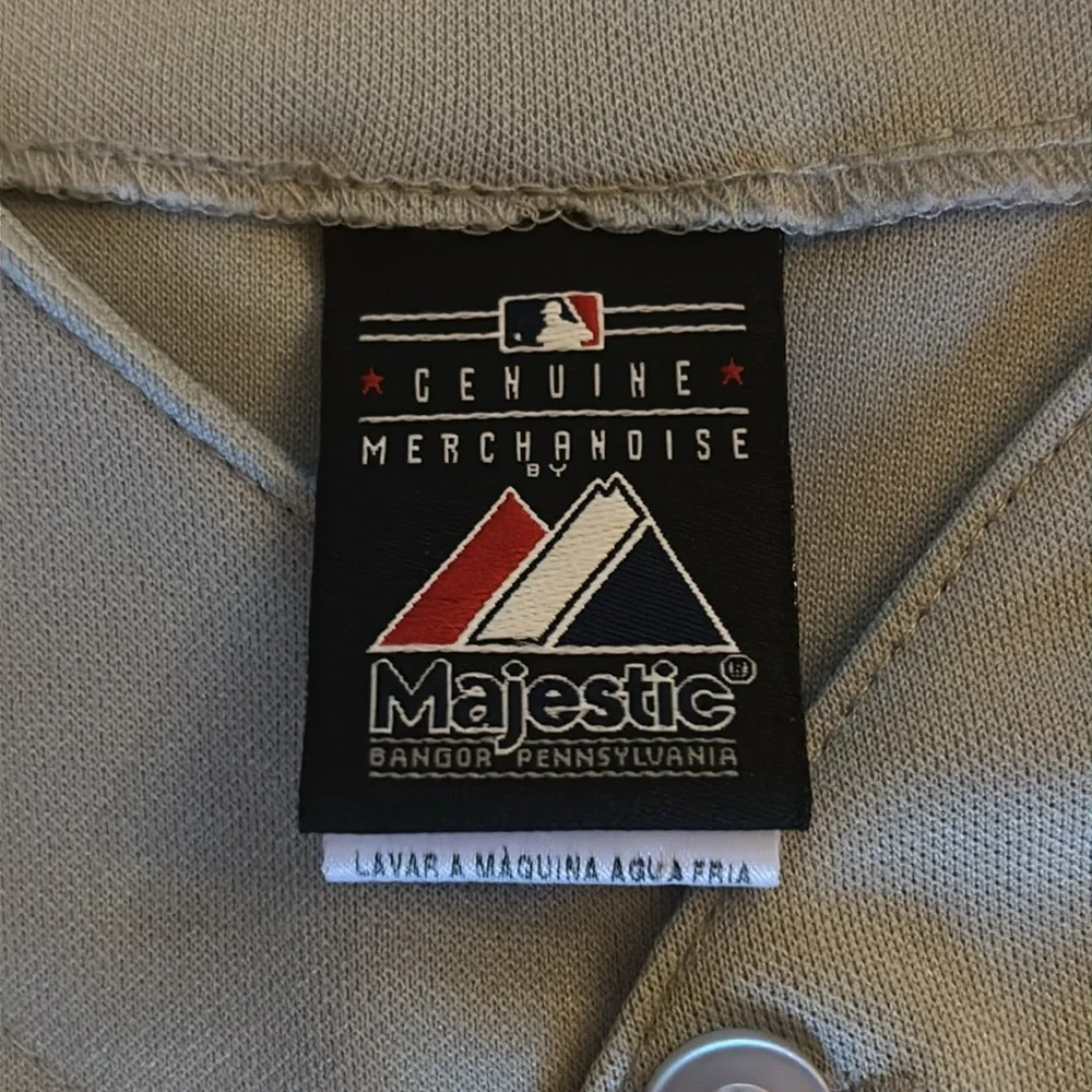 Philadelphia Phillies Majestic Gray Jersey - Picture 2 of 5